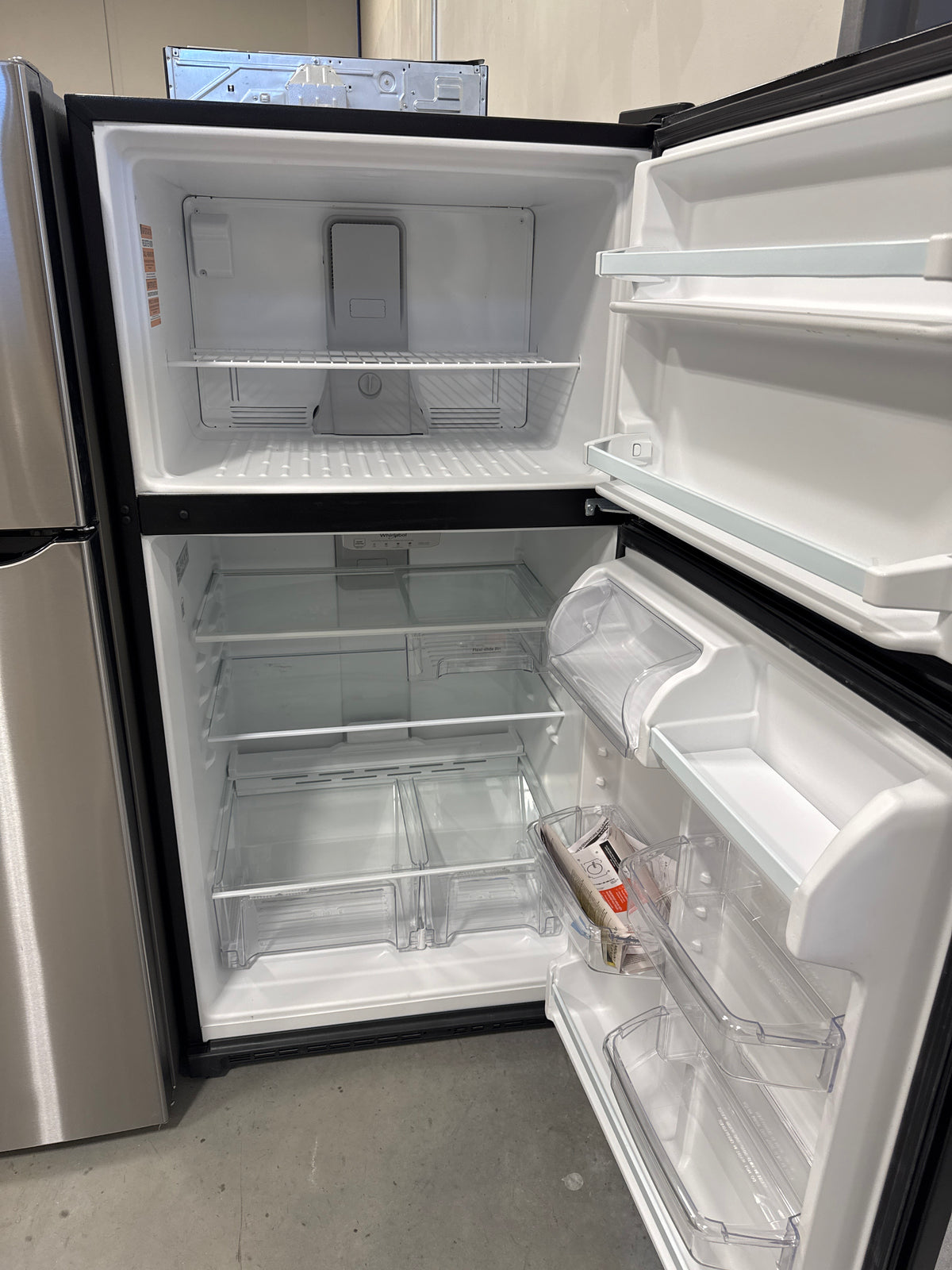WRT311FZDB - Top-Freezer Refrigerators